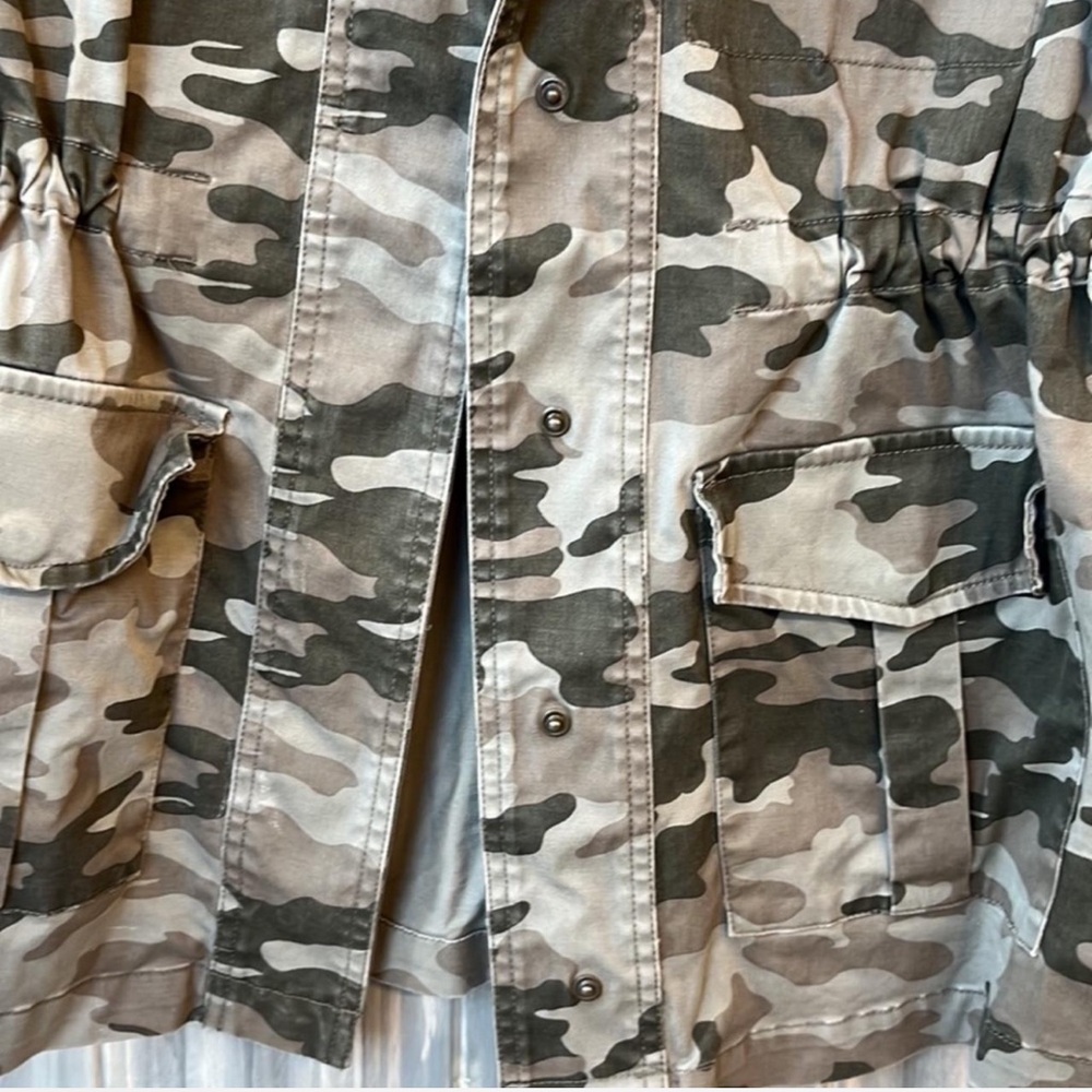 Camo Utility Jacket - Picture 2 of 5